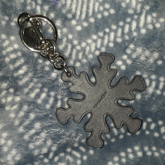 Coach Snow Flake Bag Charm - Picture 2 of 2